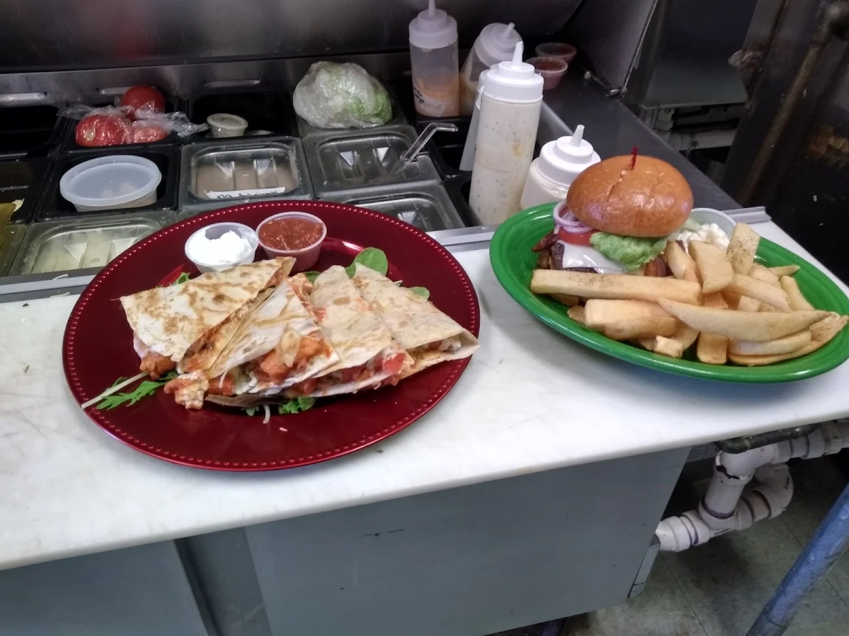 Buffalo Chicken Quesadilla and a Ryan's Pub Burger