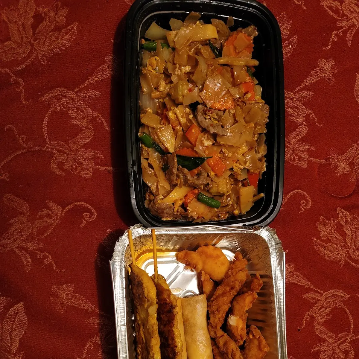 Drunken Noodles and Combo Appetizer
