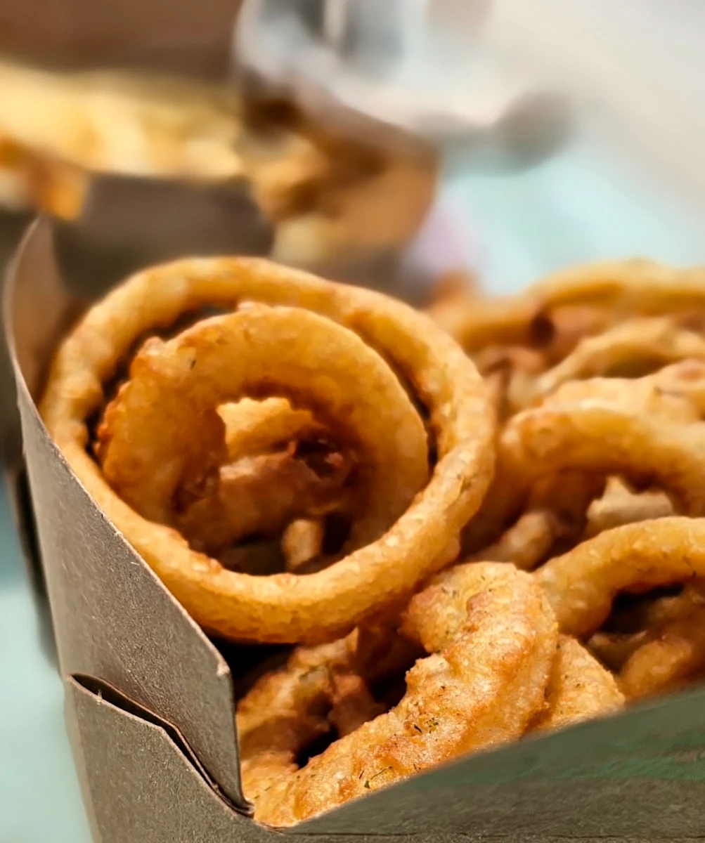 Onion Rings, SMASHED Burgers & Bar