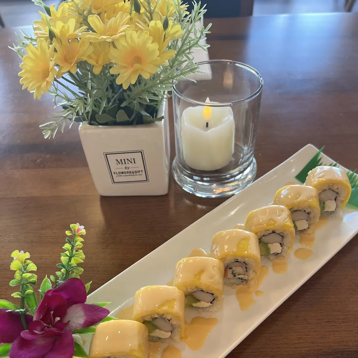 Mango Tango Roll