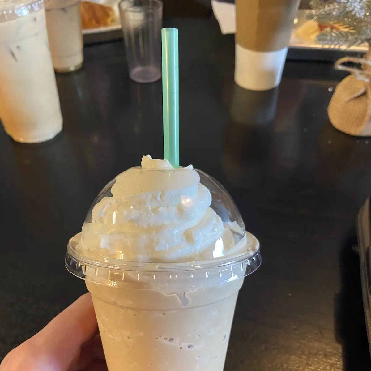 White Mocha Frappe'