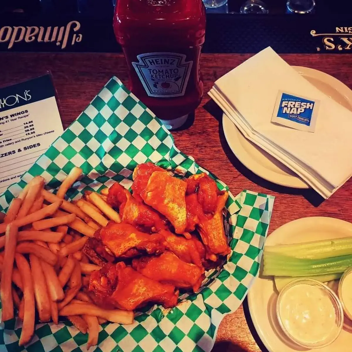 Chicken Wings with Fries