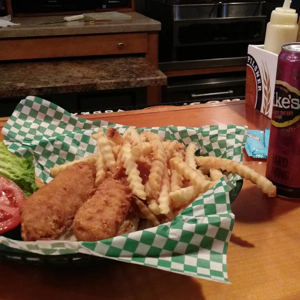 Fish Sandwich Basket