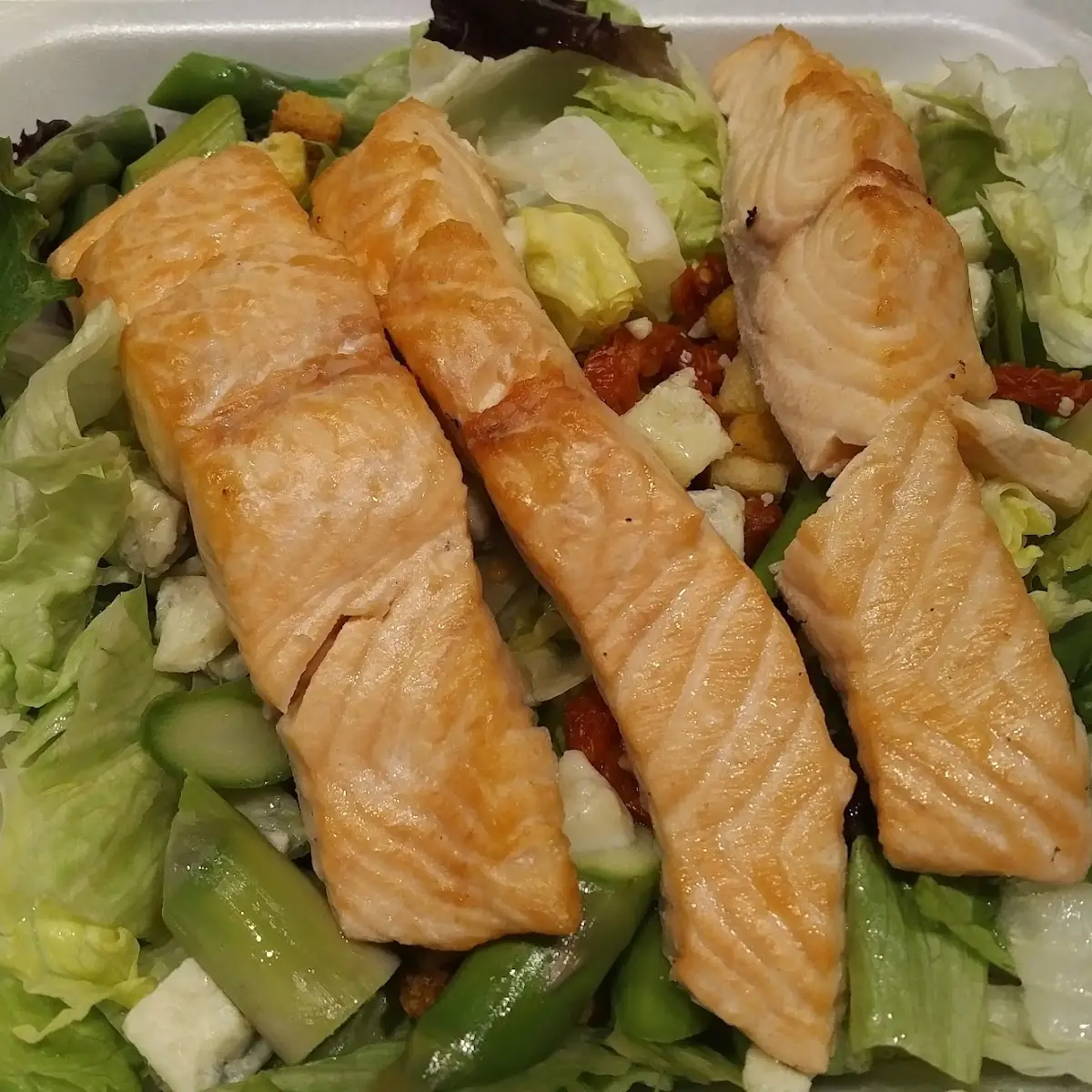 Take Out Salad with Salmon