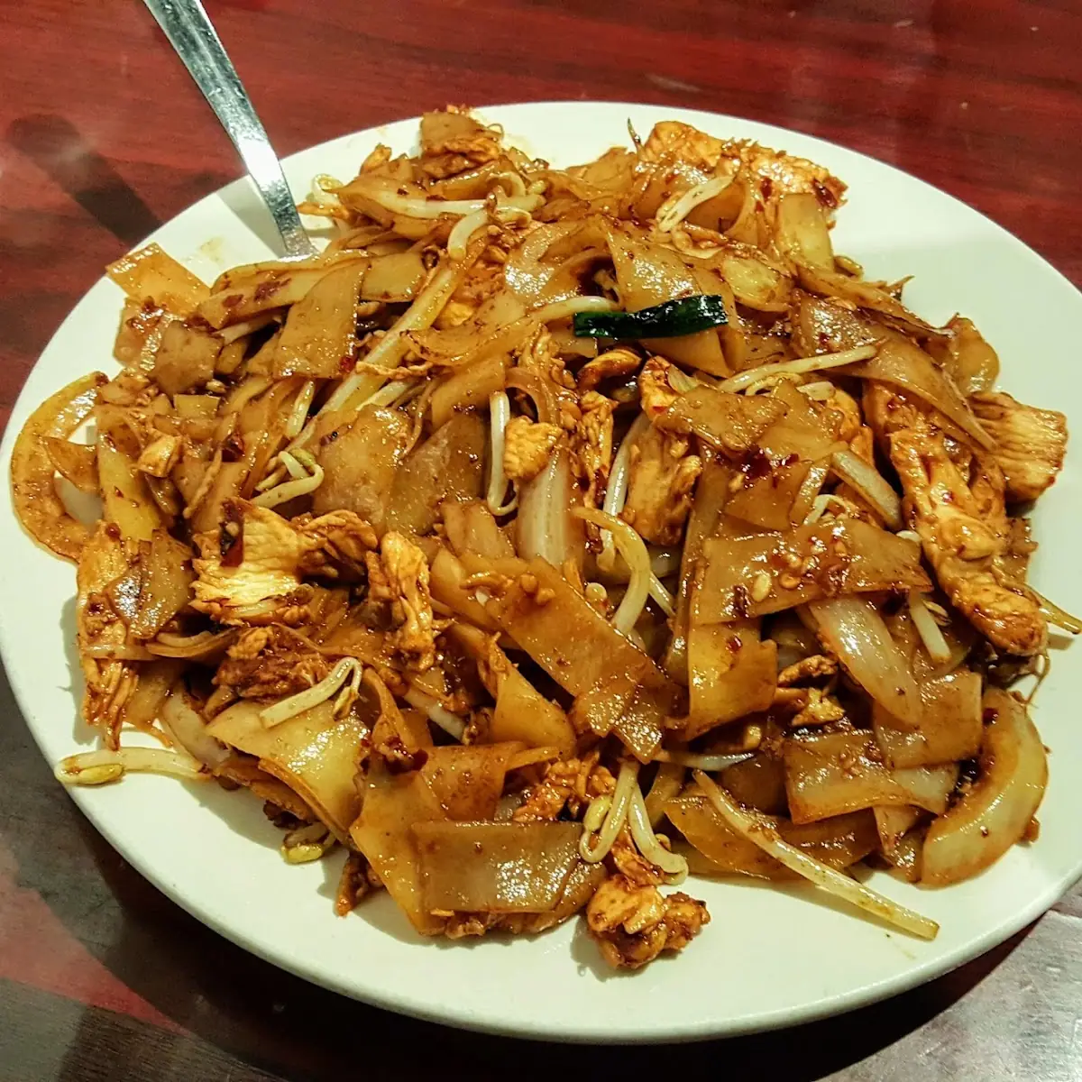 Stir Fried Flat Rice Noodles