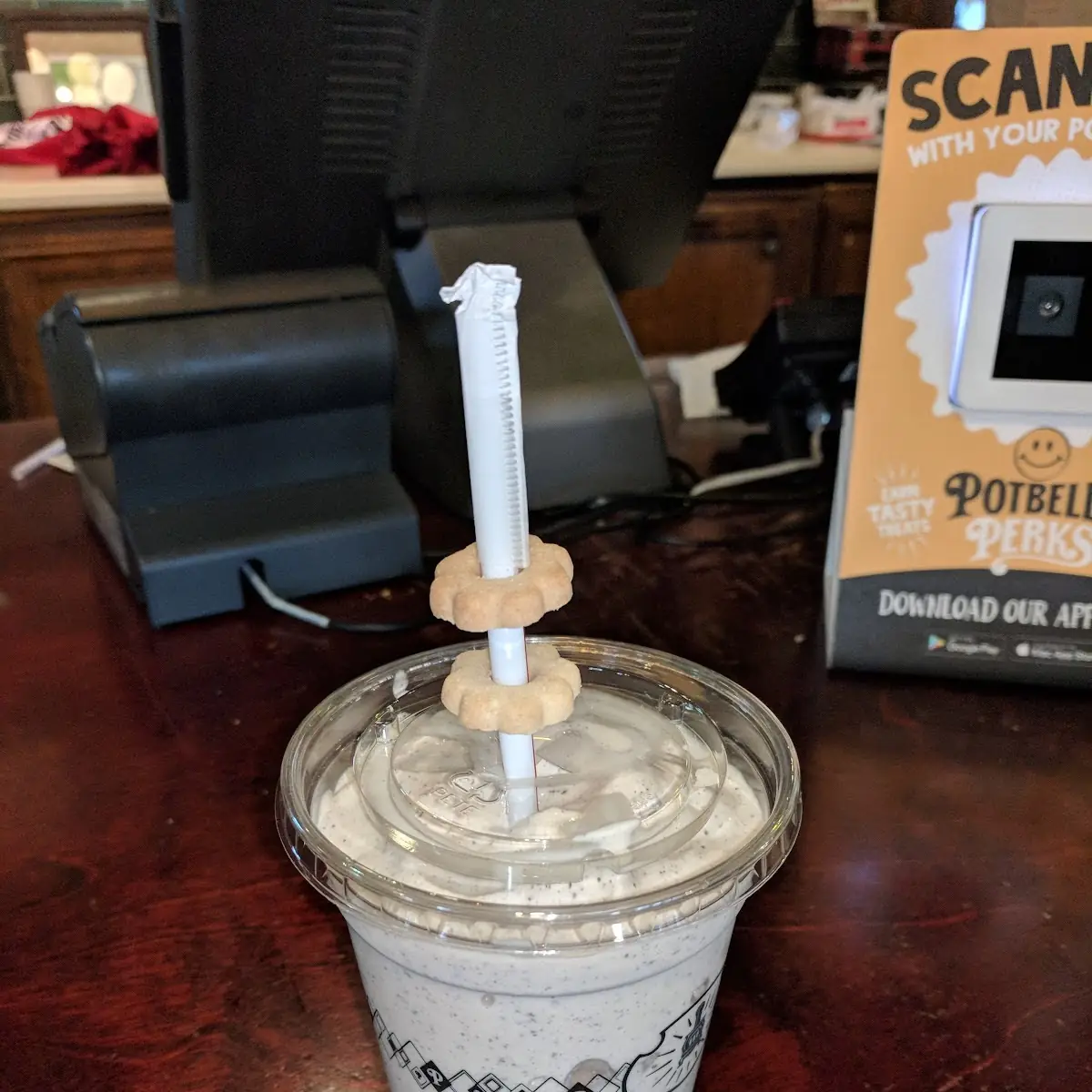 Oreo Shake with Tiny Shortbread Cookies