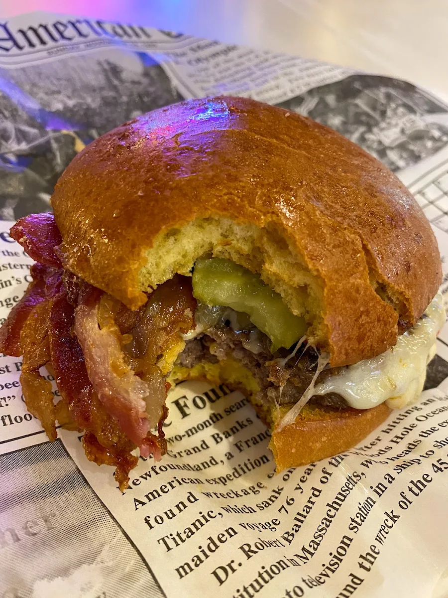 Bacon Cheeseburger