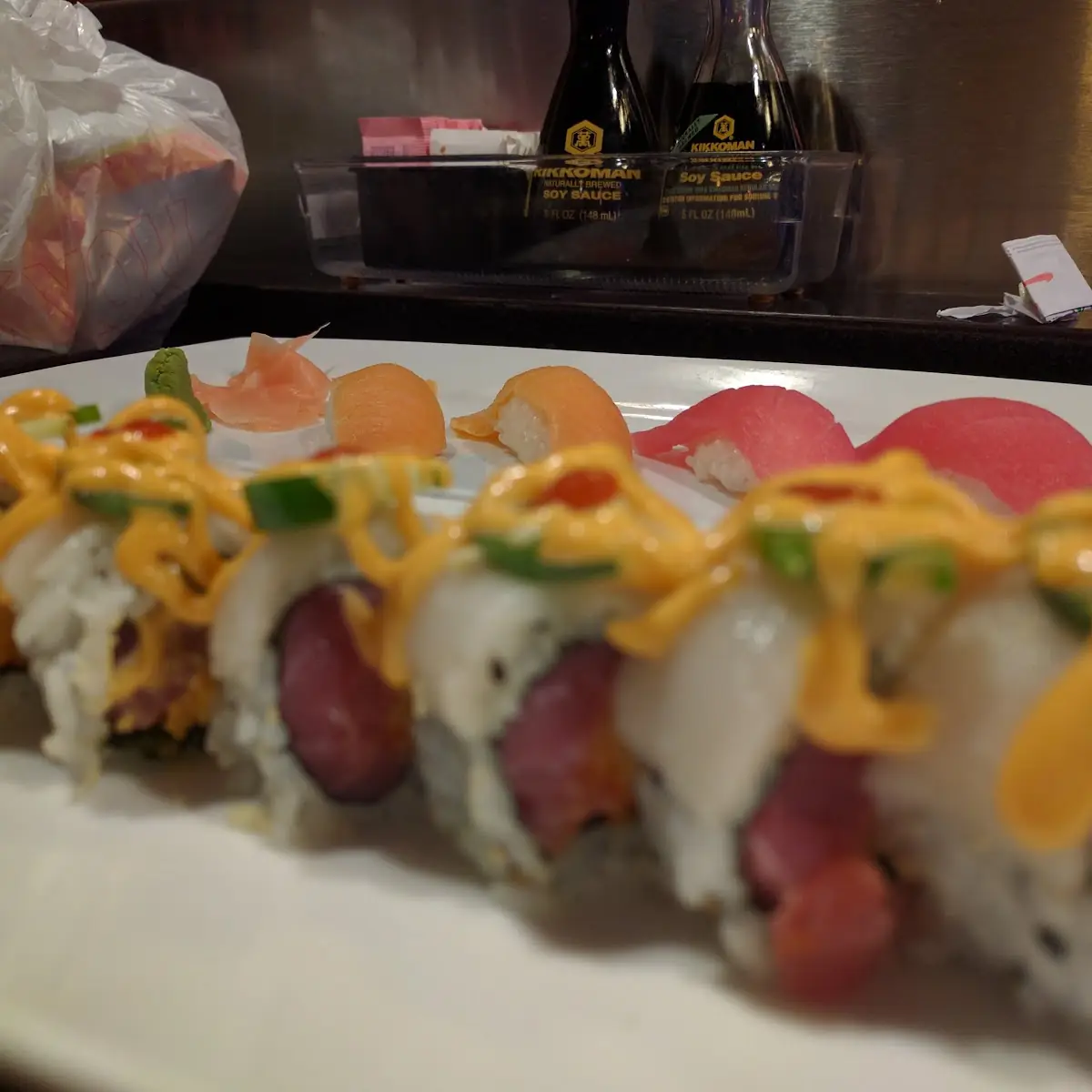 R07. Spicy Salmon Roll