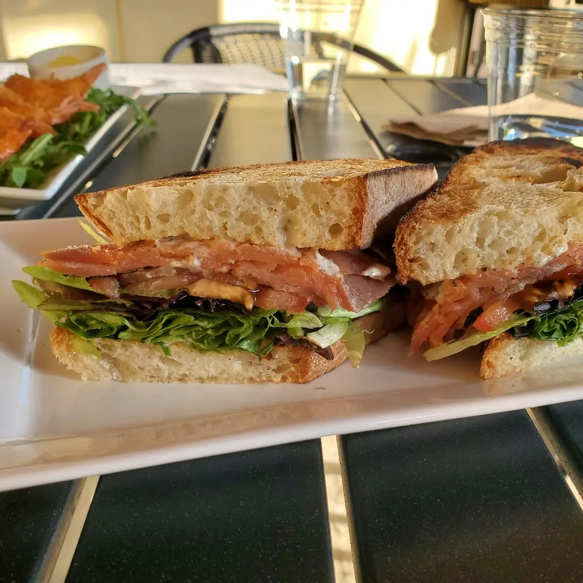 Smoked Salmon blt
