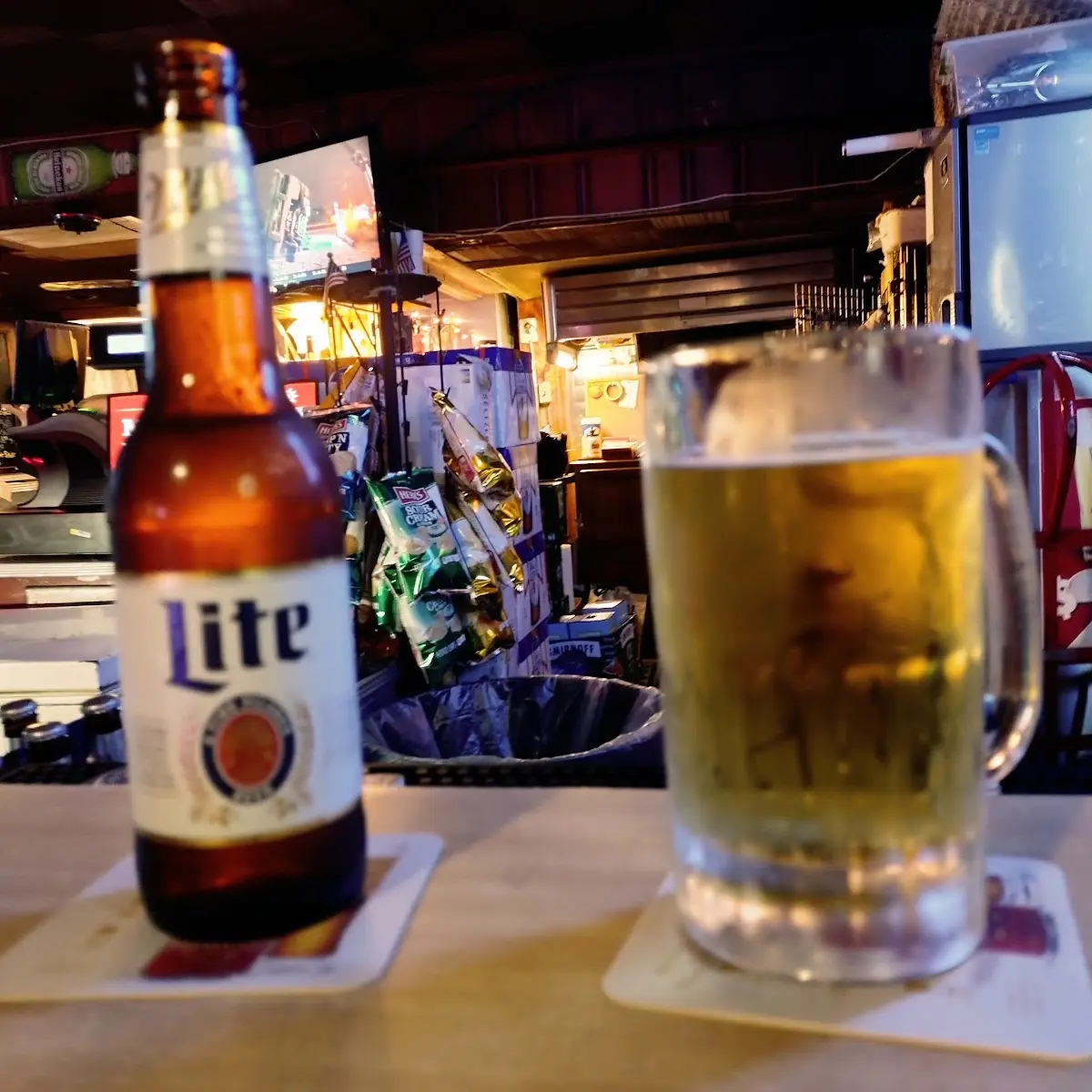 Miller Lite & Natural Light Draft