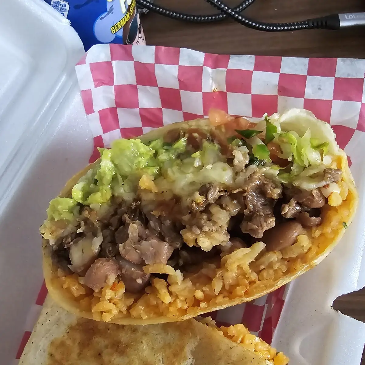 Taco campechano. (Chorizo and steak mix)