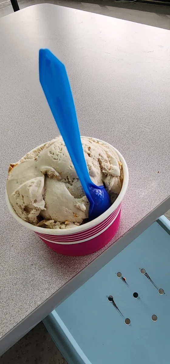 Peanut Butter Ice-Cream