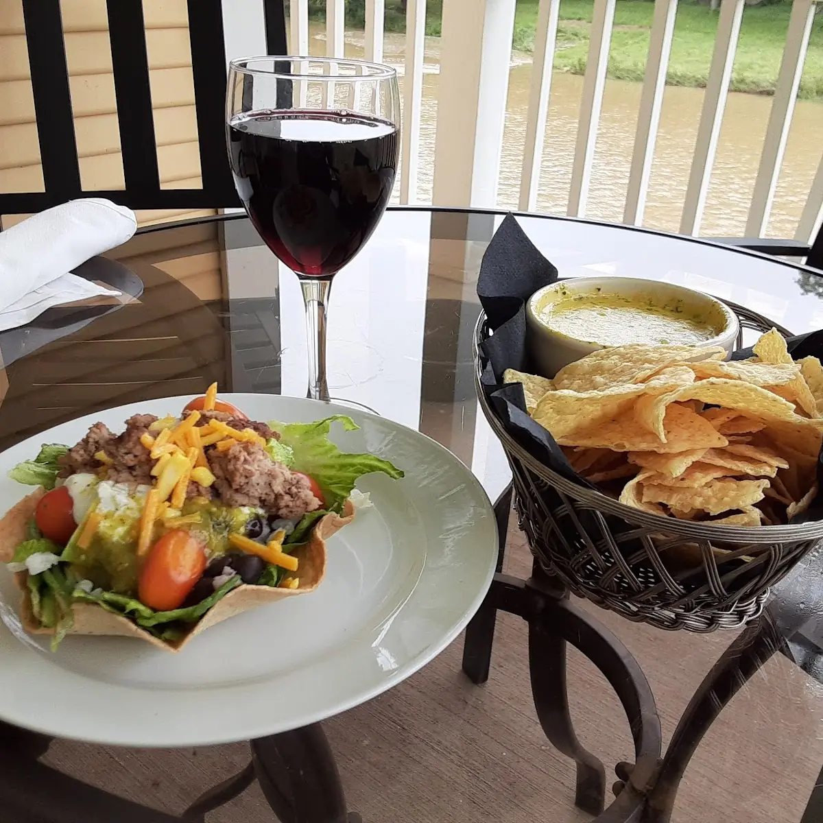 Toco Salad and Spinach Artichoke Dip