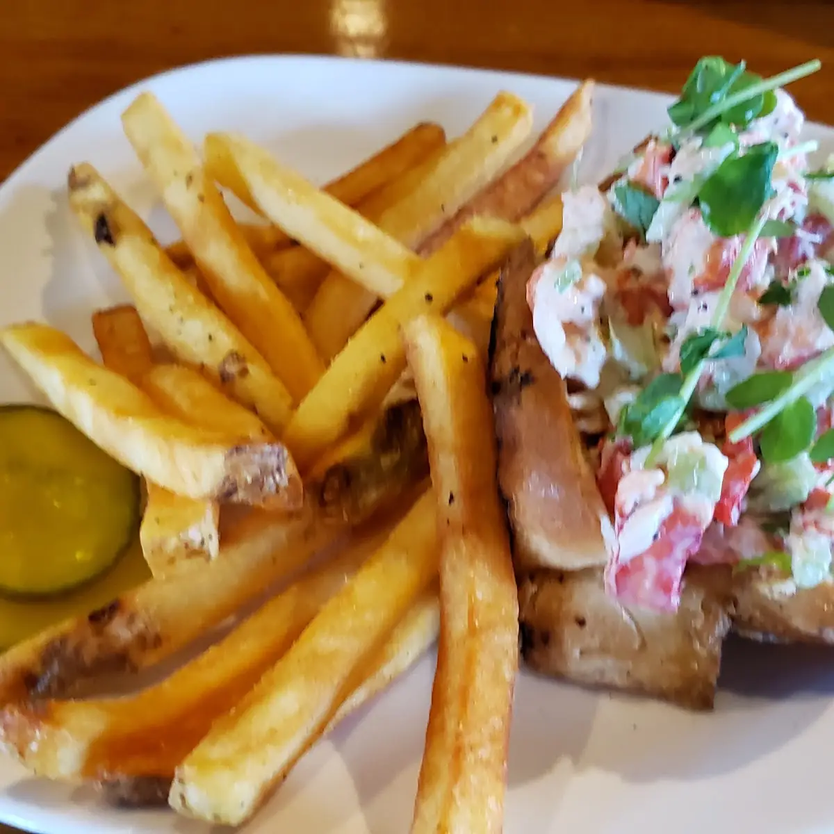 Half Pound Lobster Roll