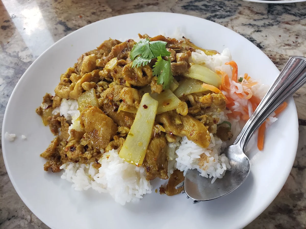 Chicken Curry, Phở Hưng Restaurant