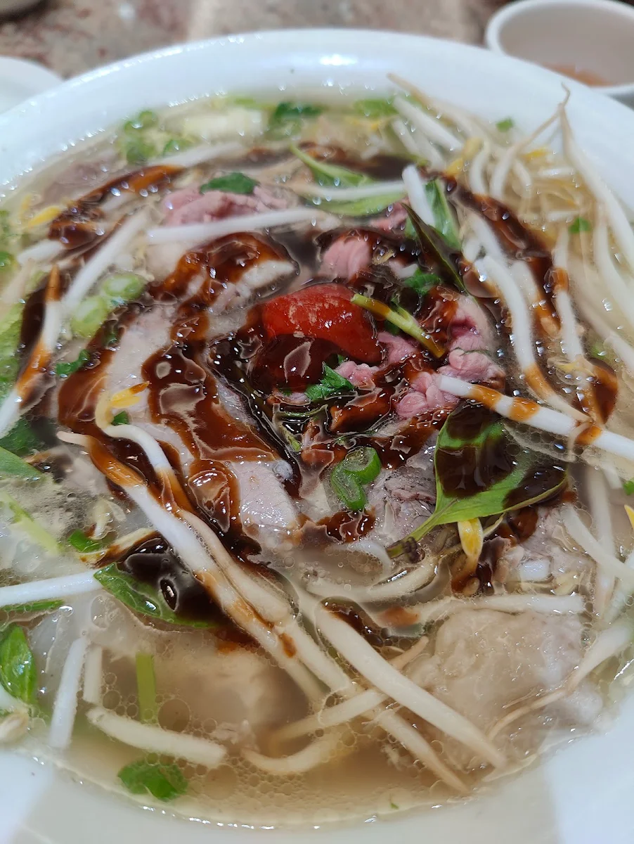 House Special Pho, Phở Hưng Restaurant