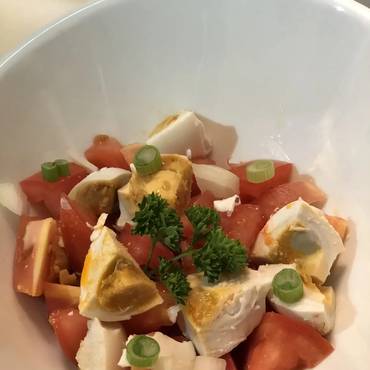 Salted Egg with Tomatoes