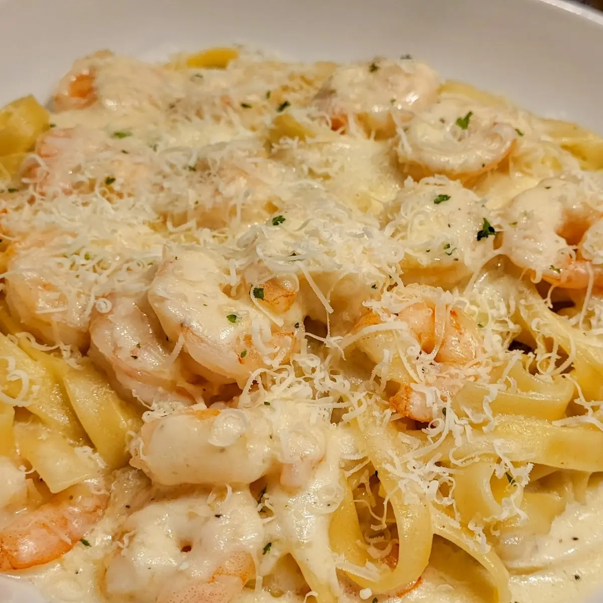Seafood Alfredo Shrimp & Scallops