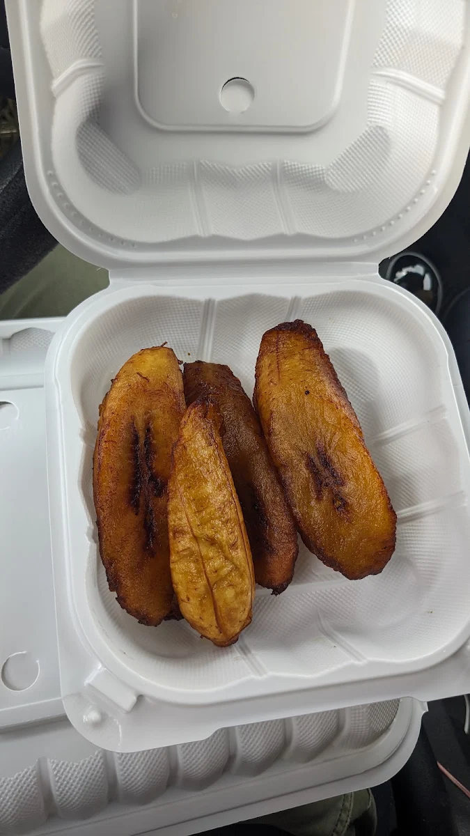 6 Slices Fried Plantain, TricNic Jerk Centre