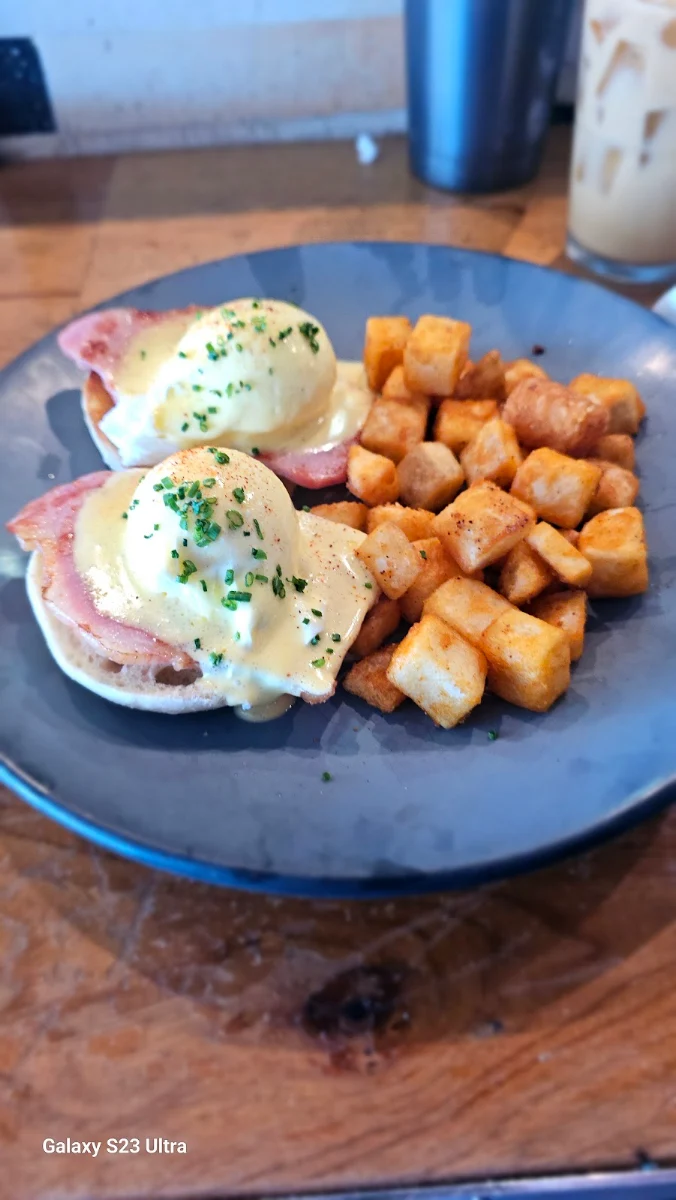 Eggs Benedict