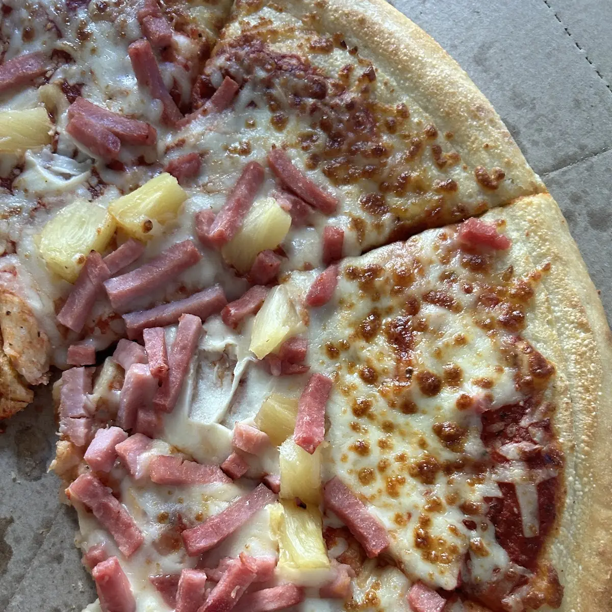 Hawaiian Pizza