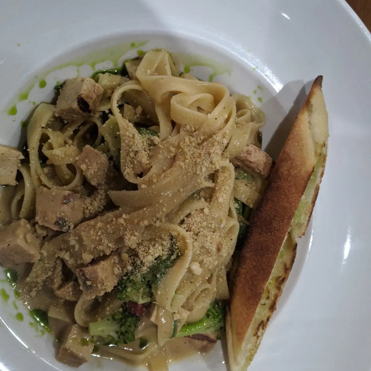 Fettuccine Alfredo