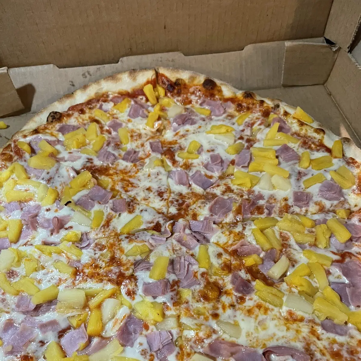 Hawaiian Pizza