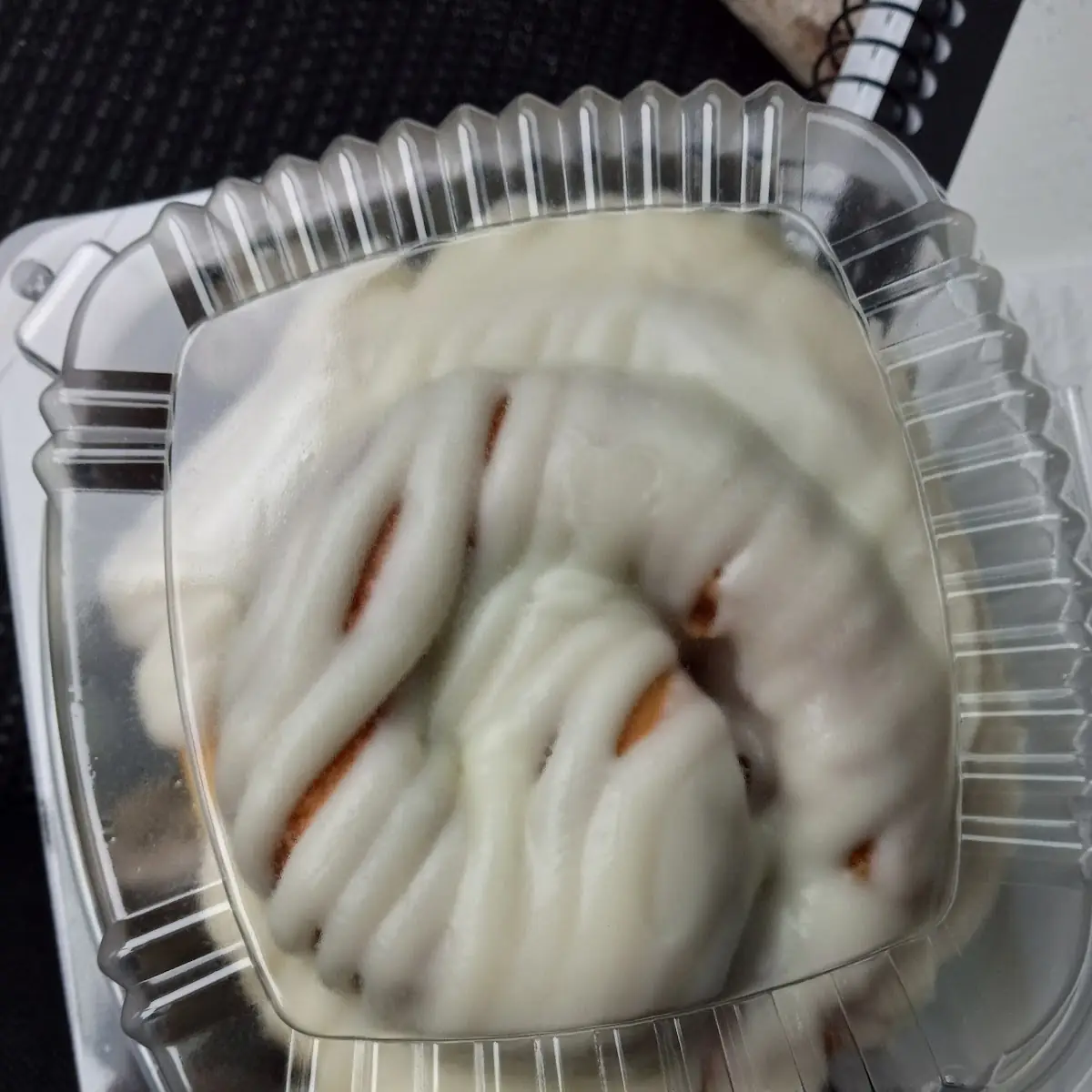 Cinnamon Roll Cream Cheese Frosting