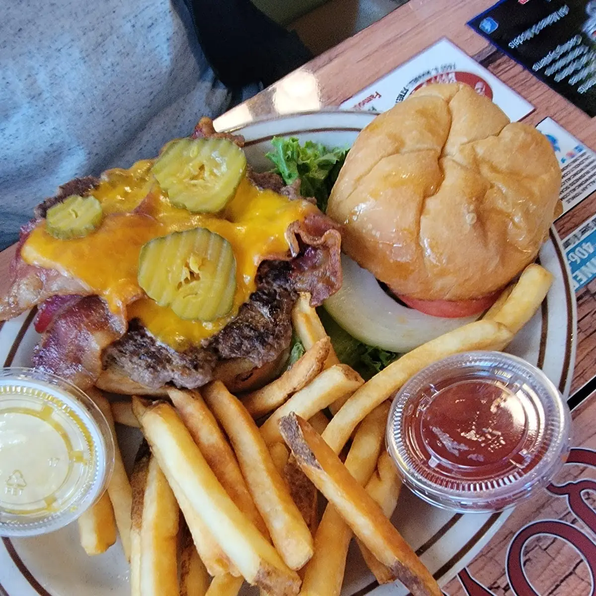 Bacon Cheeseburger