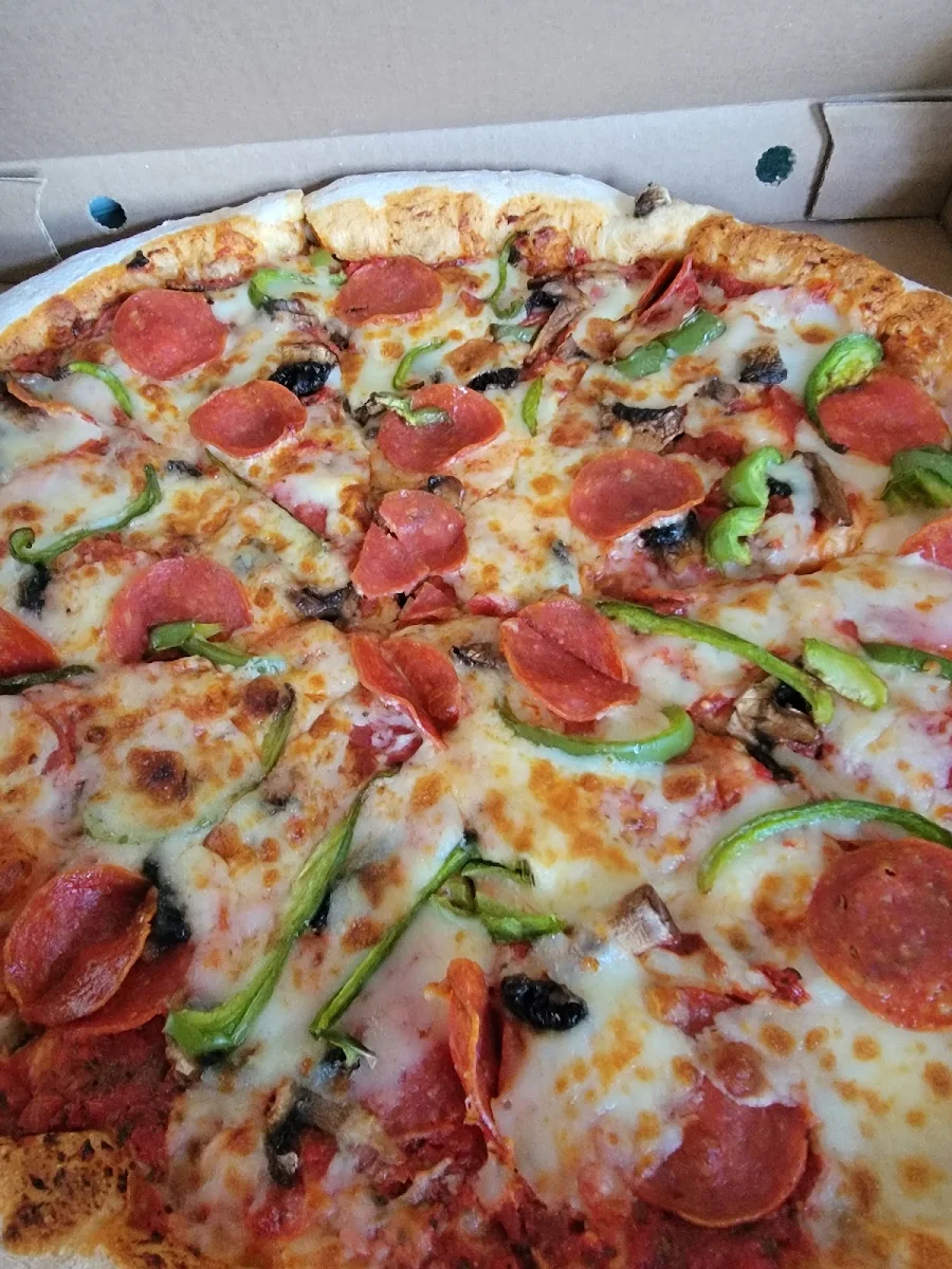 Cristos Combo Pizza
