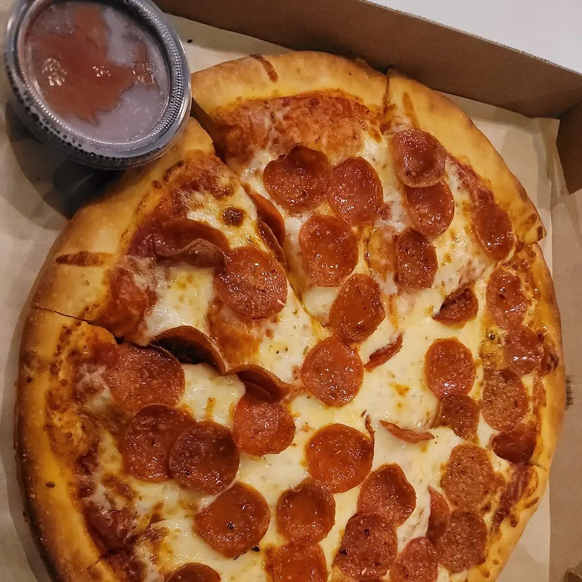 Medium Hand Tossed Pizza Pepperoni