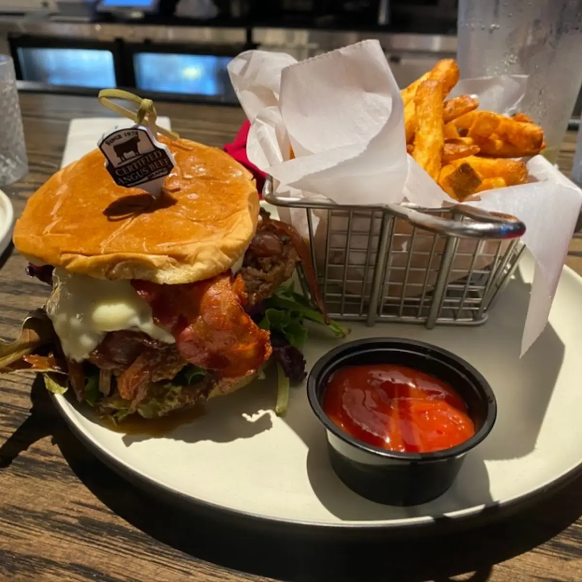Mamalona Burger