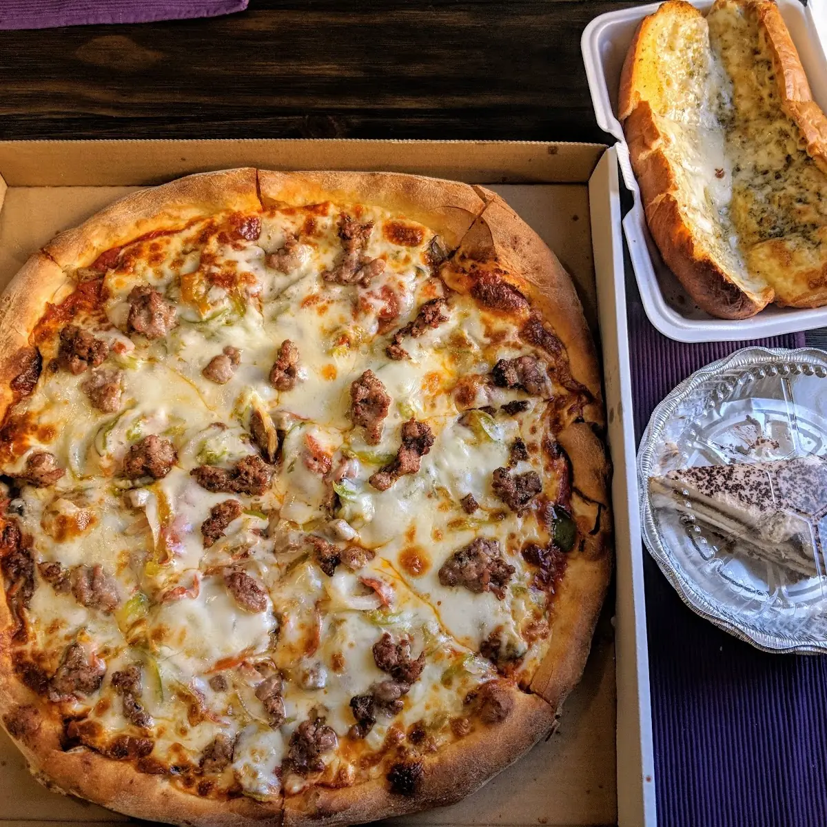 Special Pizza Tiramisu Cheesy Garlic Bread