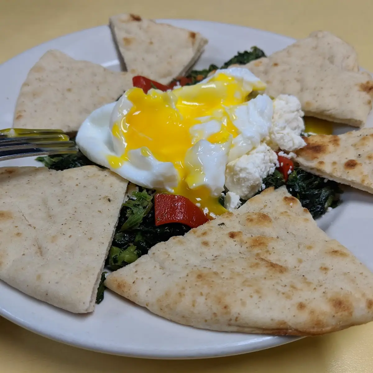 Egg Whites Tomato on Pita Bread