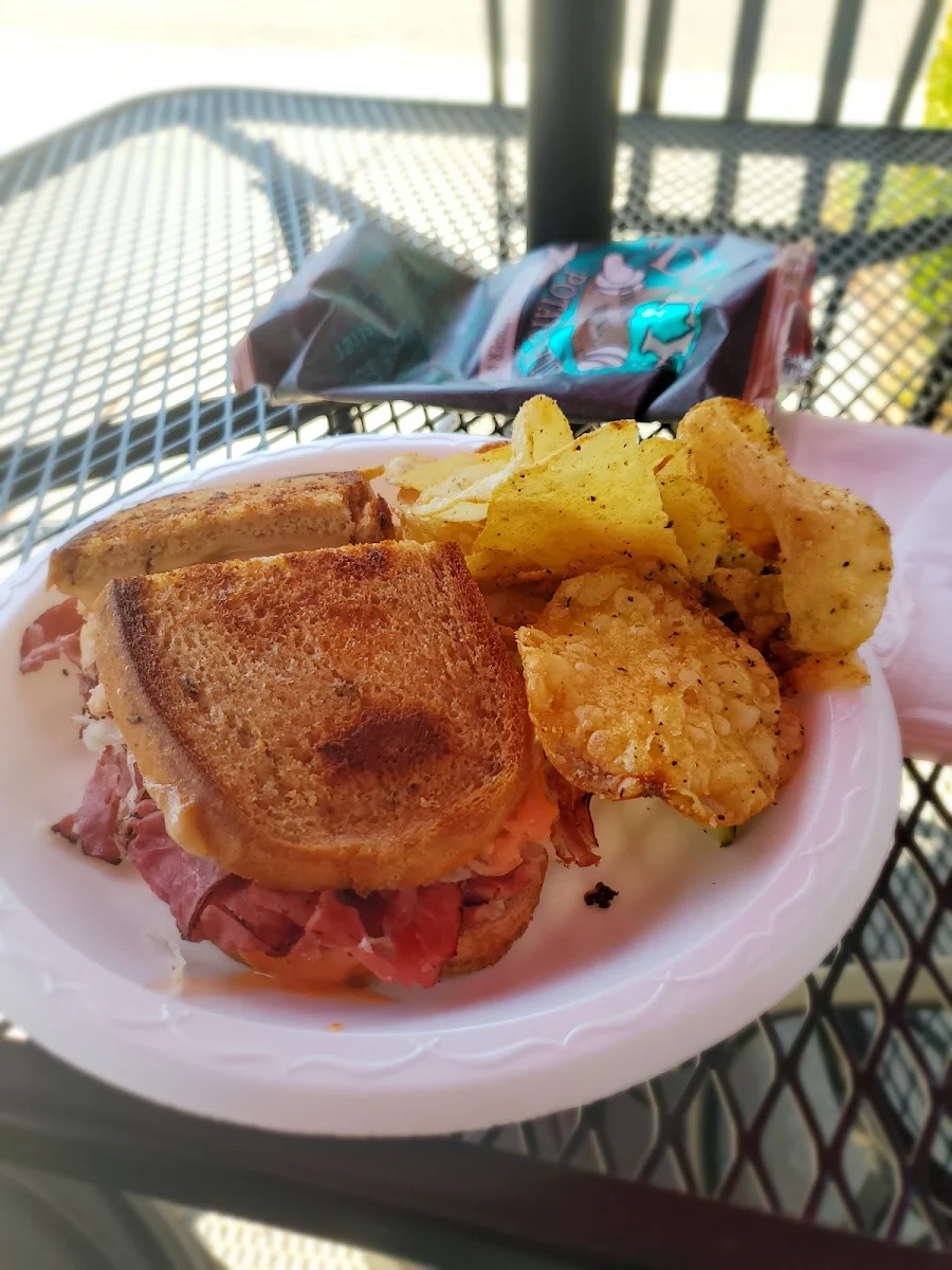 Pastrami Reuben