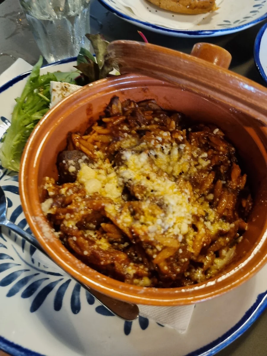 Yiouvetsi