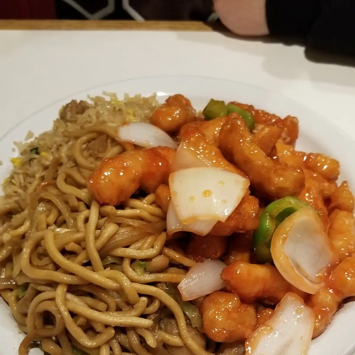 General Chicken Lo Mein