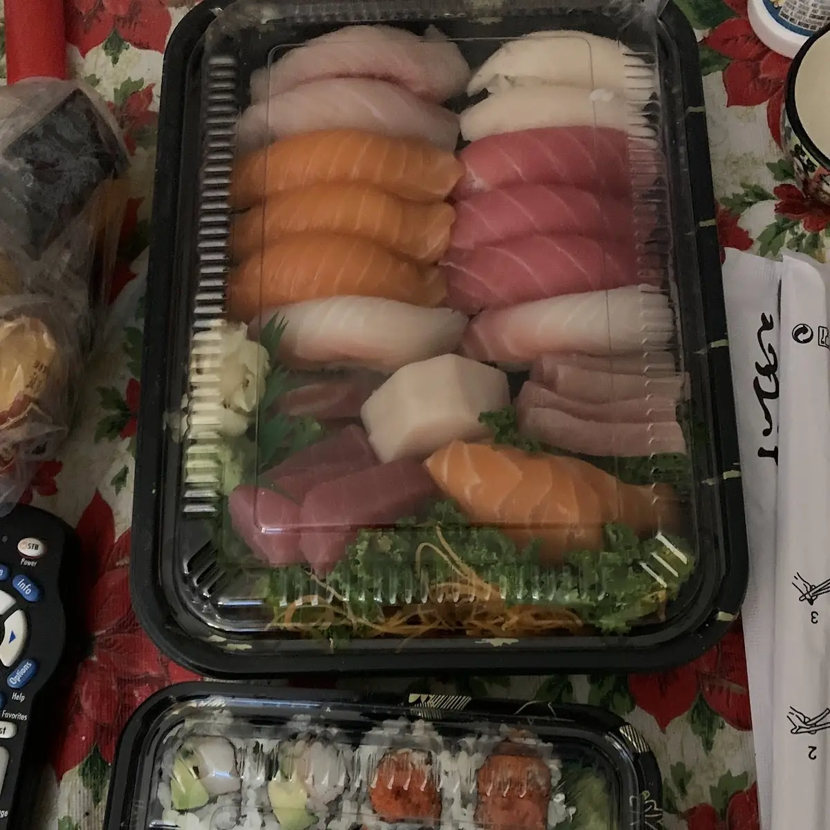 C8. Sushi & Sashimi Combo