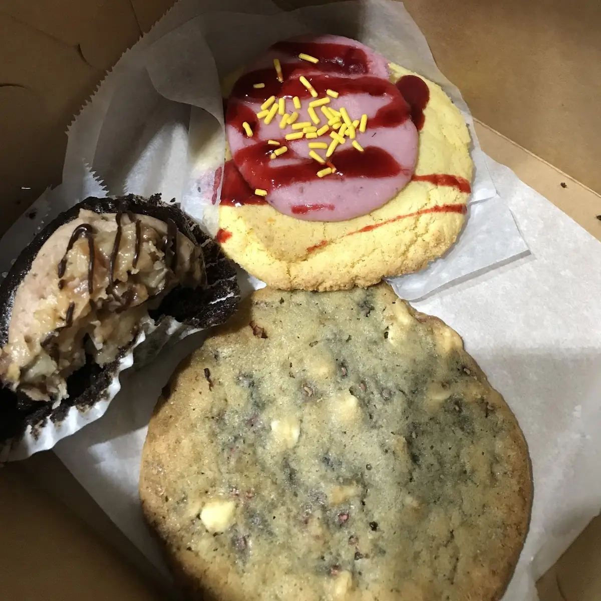 Raspberry and White Chocolate Cookie