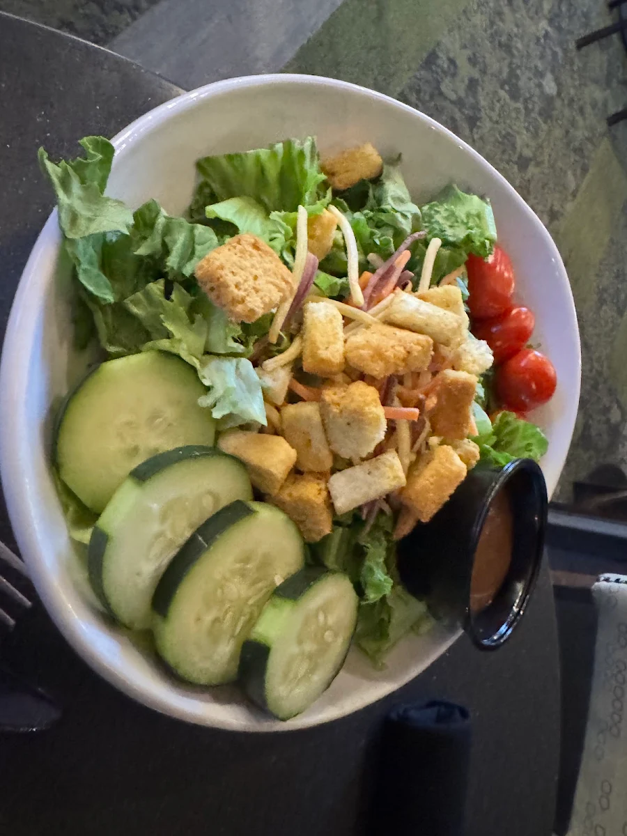 Fresh Greens Salad