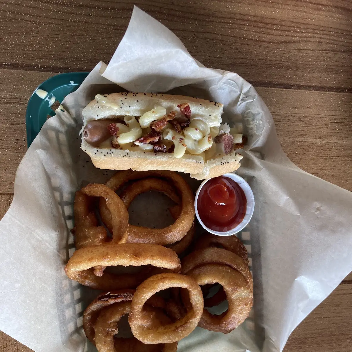 Fountain Drink & Beer Battered Onion Rings