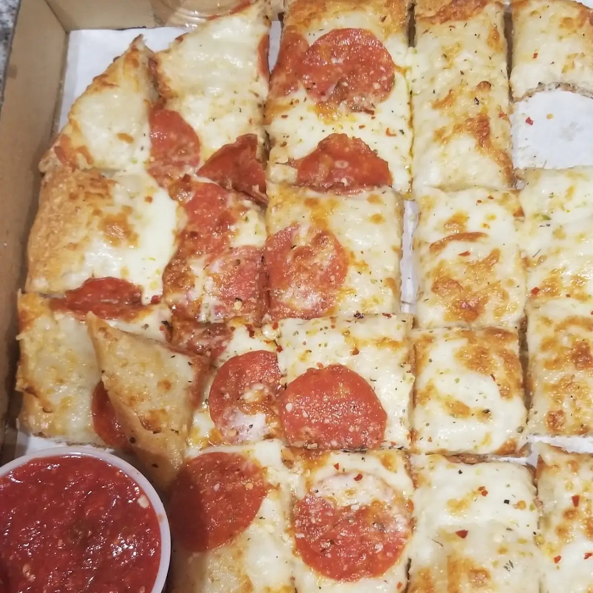 Pan Pizza Pepperoni & Cheese