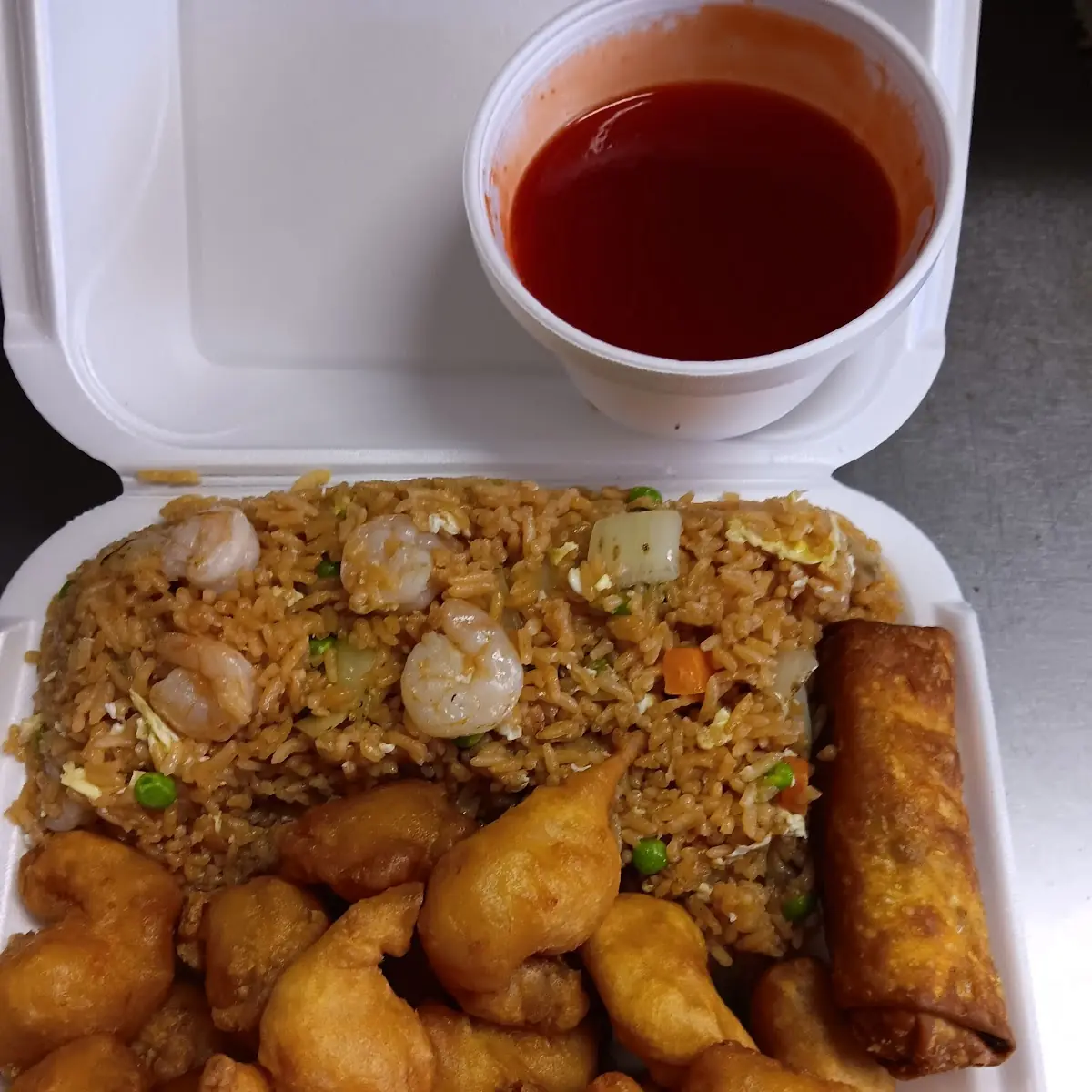 Wings with Shrimp Fried Rice 6 Pieces