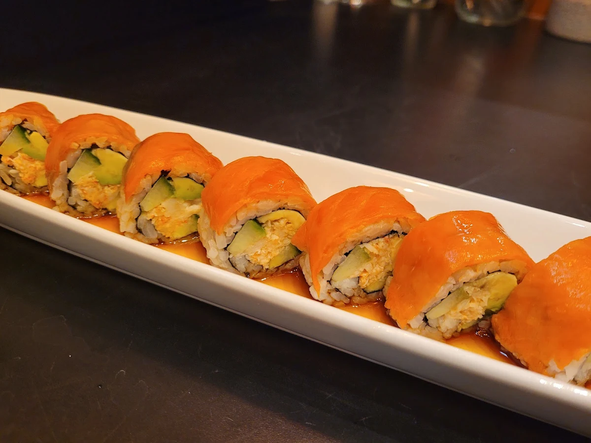 Alaska Roll, GINZA SUSHI & POKE