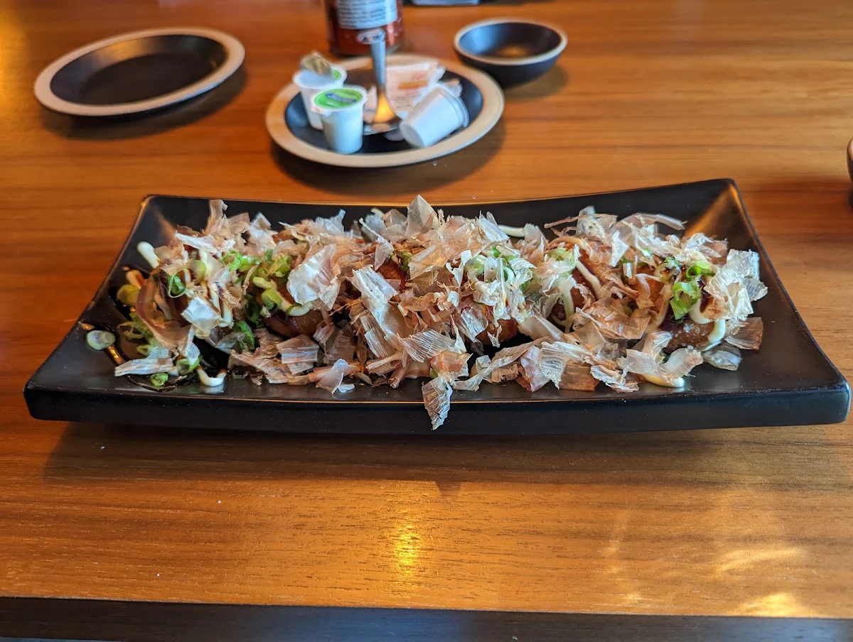 Takoyaki, GINZA SUSHI & POKE
