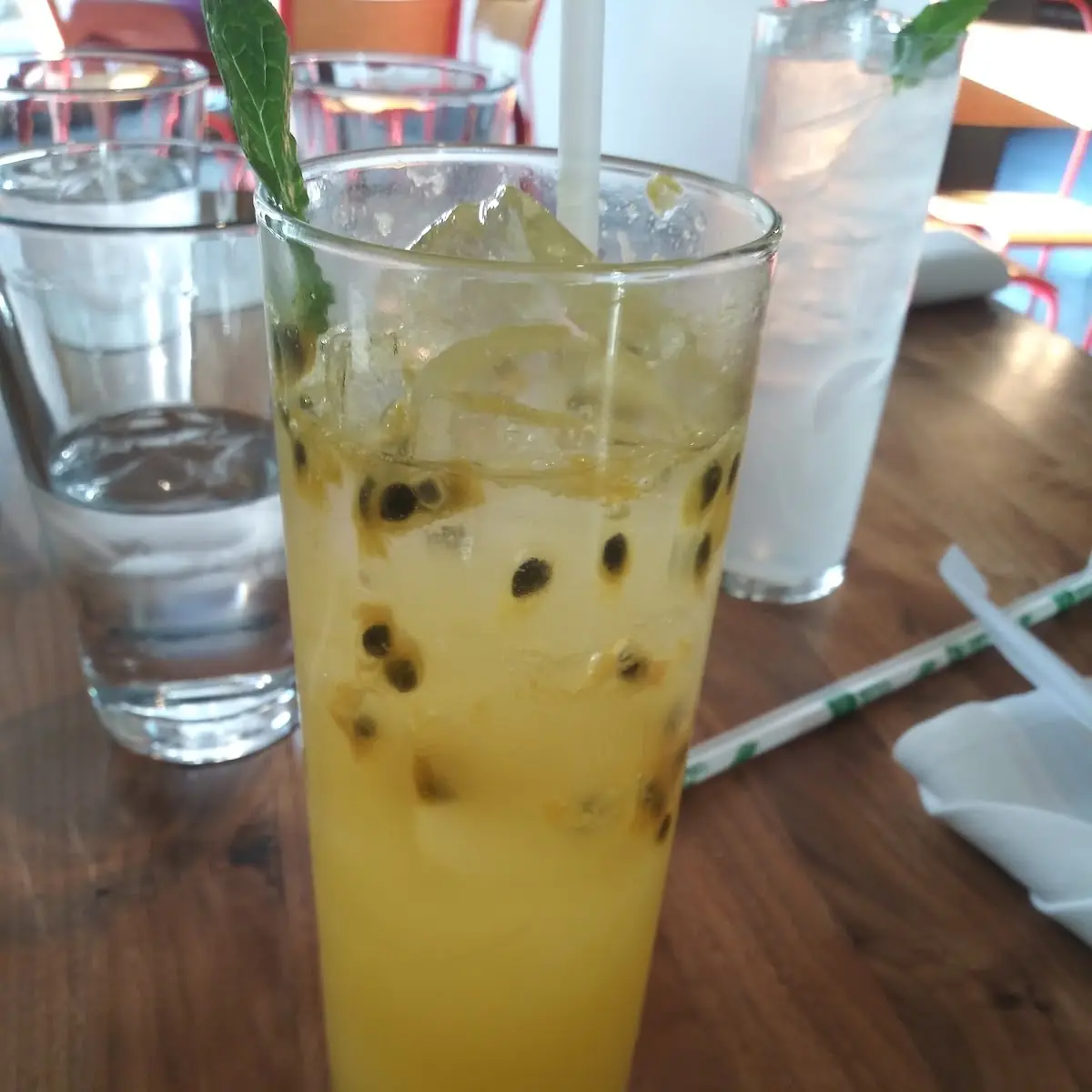 Passion Fruit Fizz