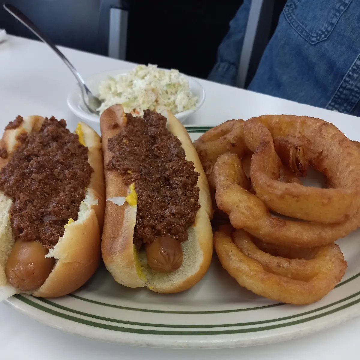 Hot Dogs w Onion Rings