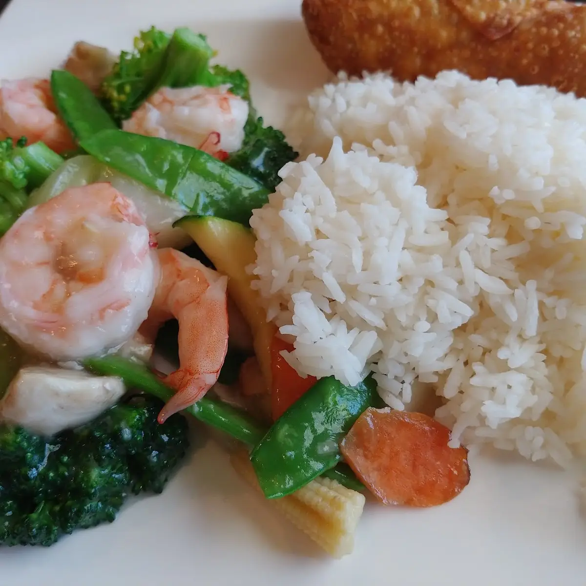 Jumbo Shrimp with Mixed Vegetables Lunch Only