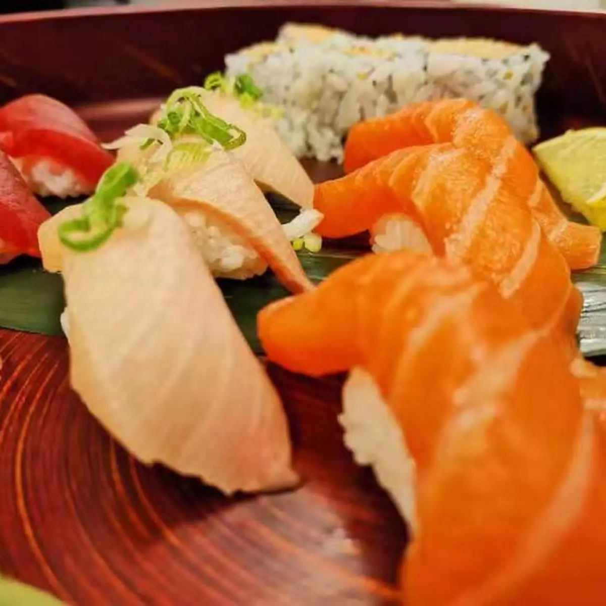 Sushi & Sashimi Lunch