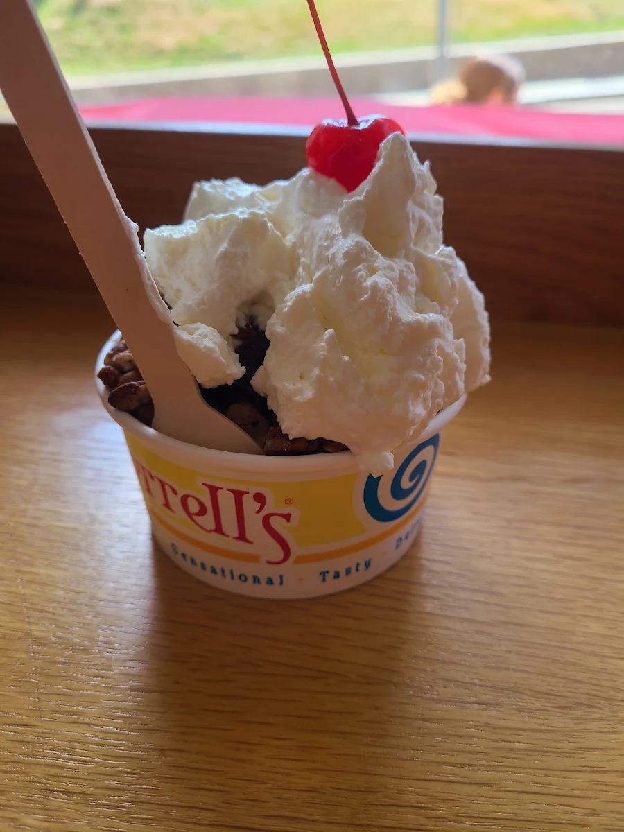 Hot Fudge Sundae